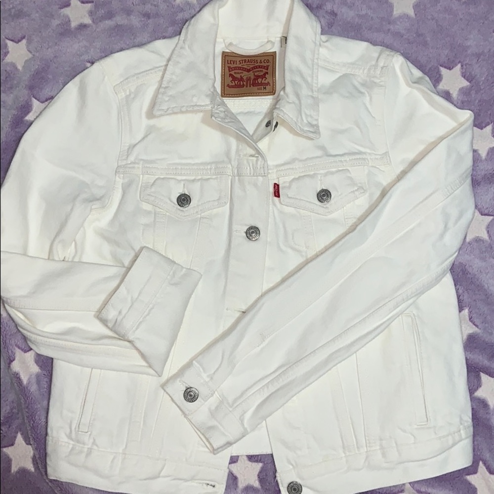 NWOT White Levi Jean Jacket